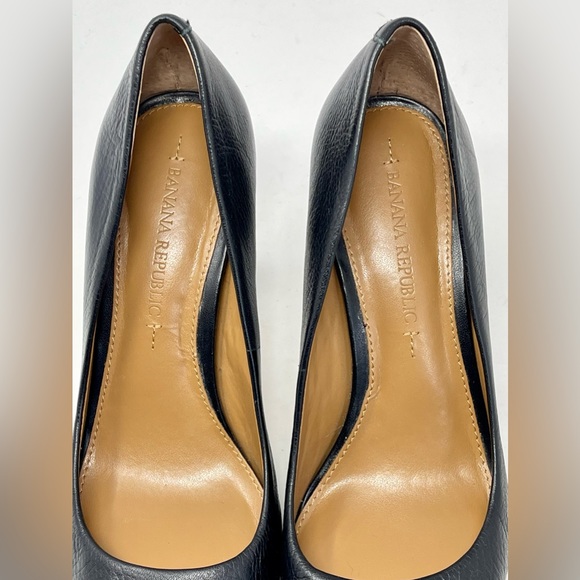 Banana Republic heels. - Picture 6 of 7